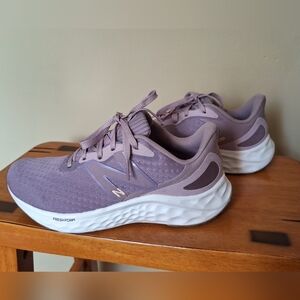 NEW BALANCE Fresh Foam Arishi v4 Size 7.5 Color Purple